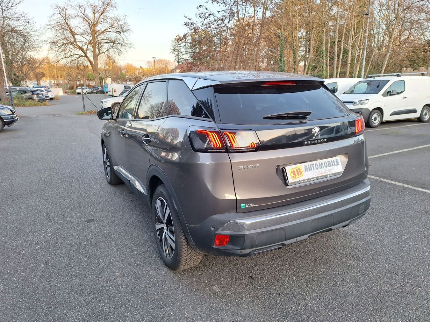 PEUGEOT 3008 - 1.5 BLUEHDI 130 EAT8 allure