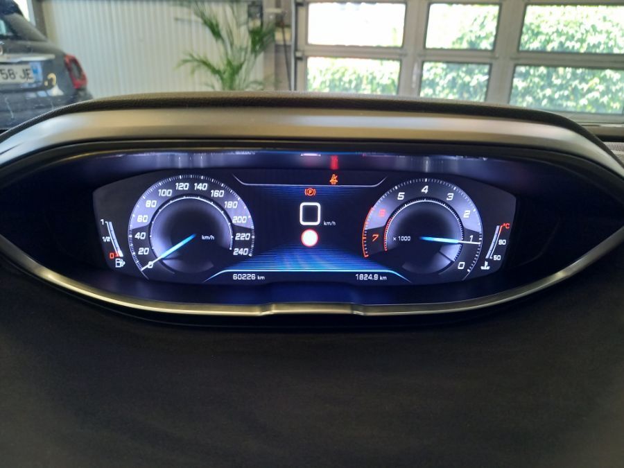 PEUGEOT 3008 II - 1.2 PURETECH 130 ACTIVE BUSINESS
