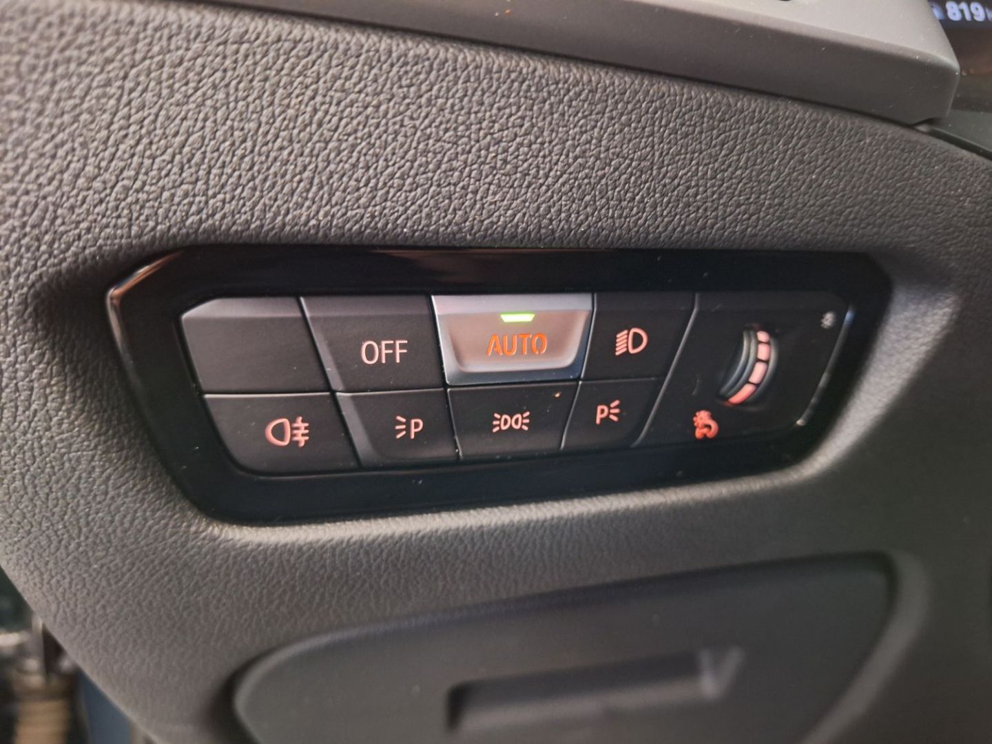 BMW serie 3 - Berline 318 d Lounge 2.0 150CV BVA8