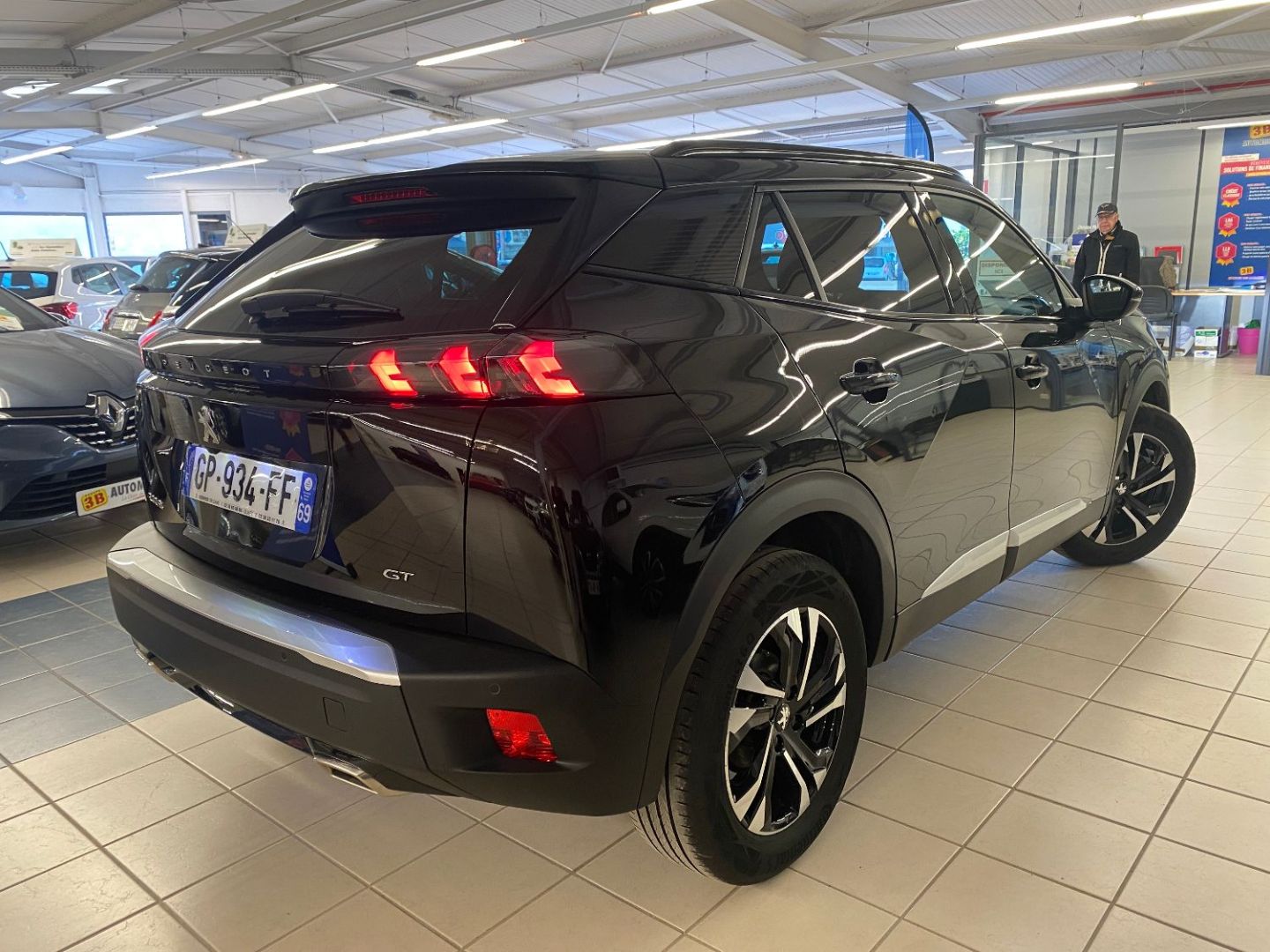 PEUGEOT 2008 II Phase 1 - 1.2 Purtech 130cv EAT.8 GT PACK