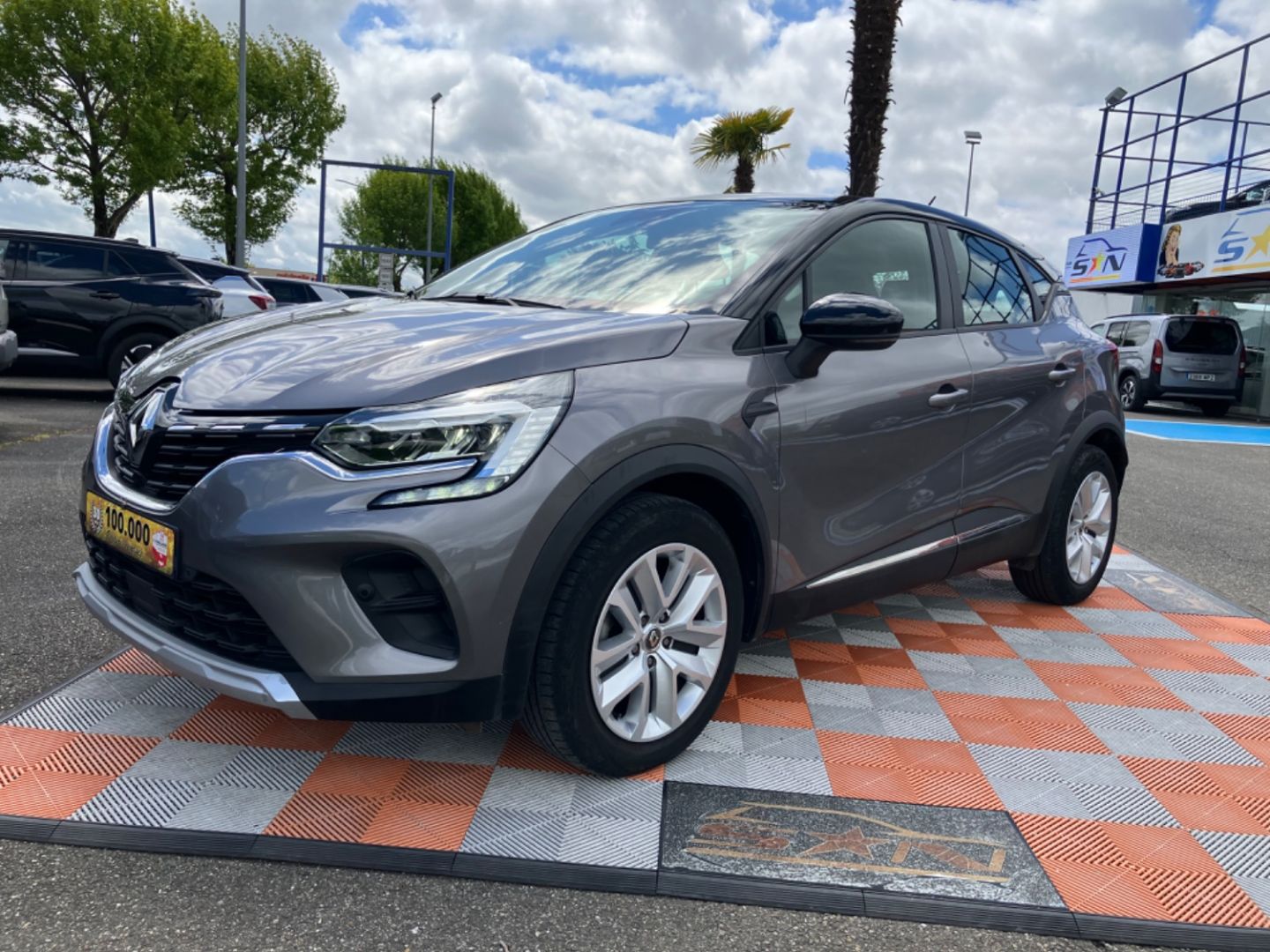 RENAULT CAPTUR TCe 100 BUSINESS GPS