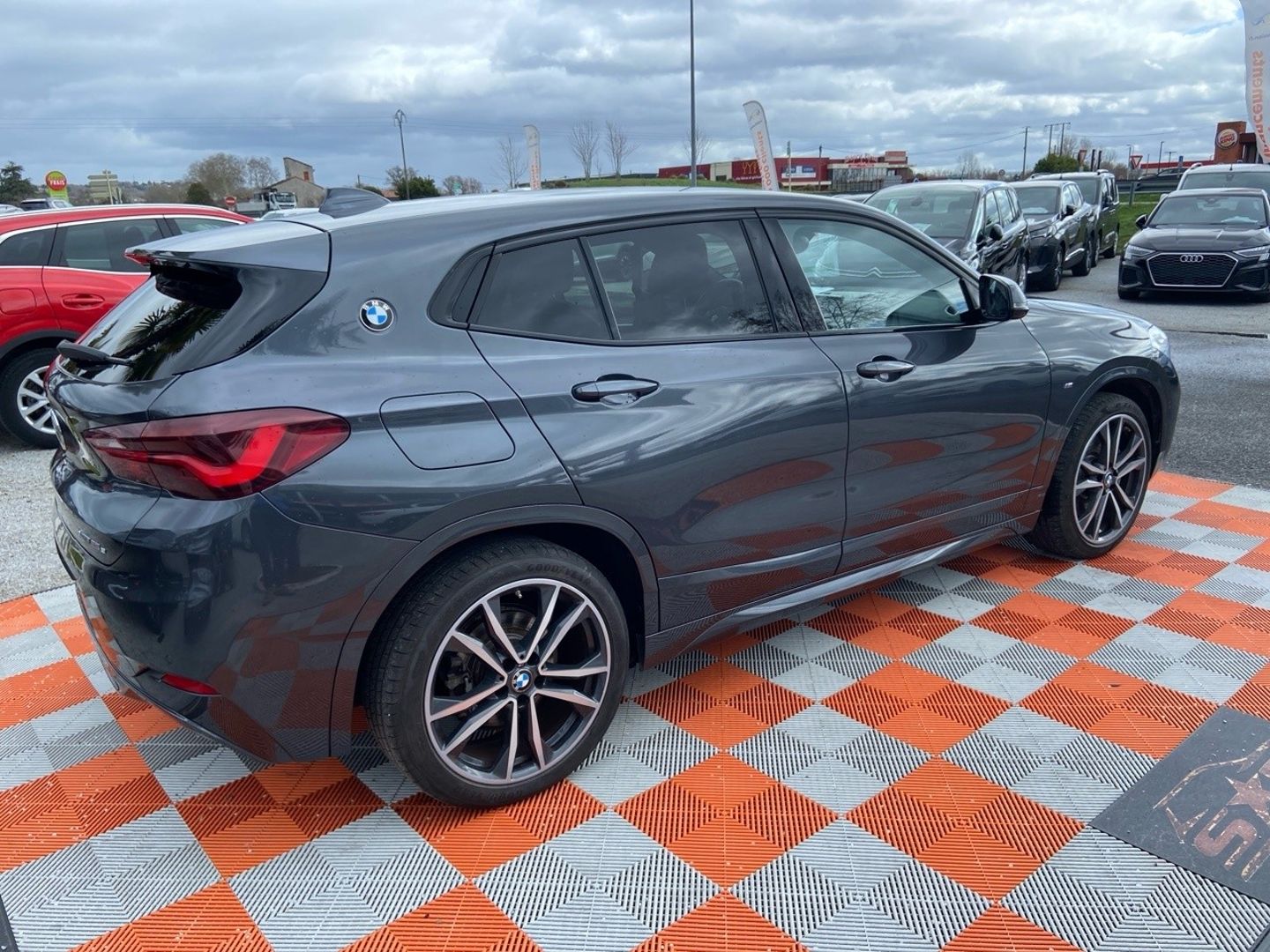 BMW X2 - (F48) XDRIVE 25E HYBRID 220 BVA M SPORT GPS Caméra Hayon