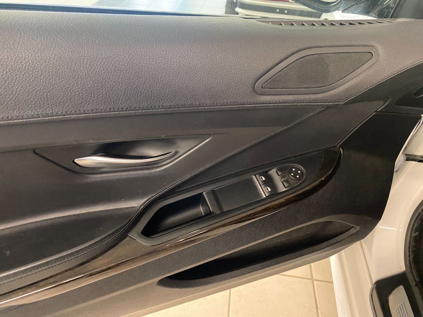 BMW 650 i - COUPE 650I V8 F13 M SPORT PACK X DRIVE-AUTO