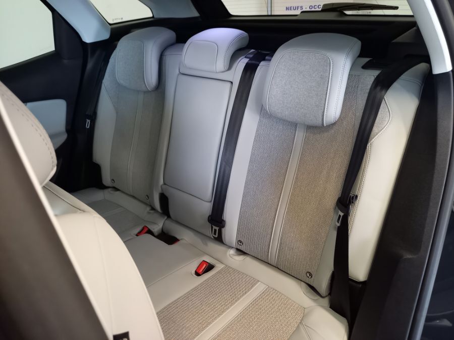 PEUGEOT 3008 - 1.5 BlueHDI ALLURE BUSINESS EAT8 130cv