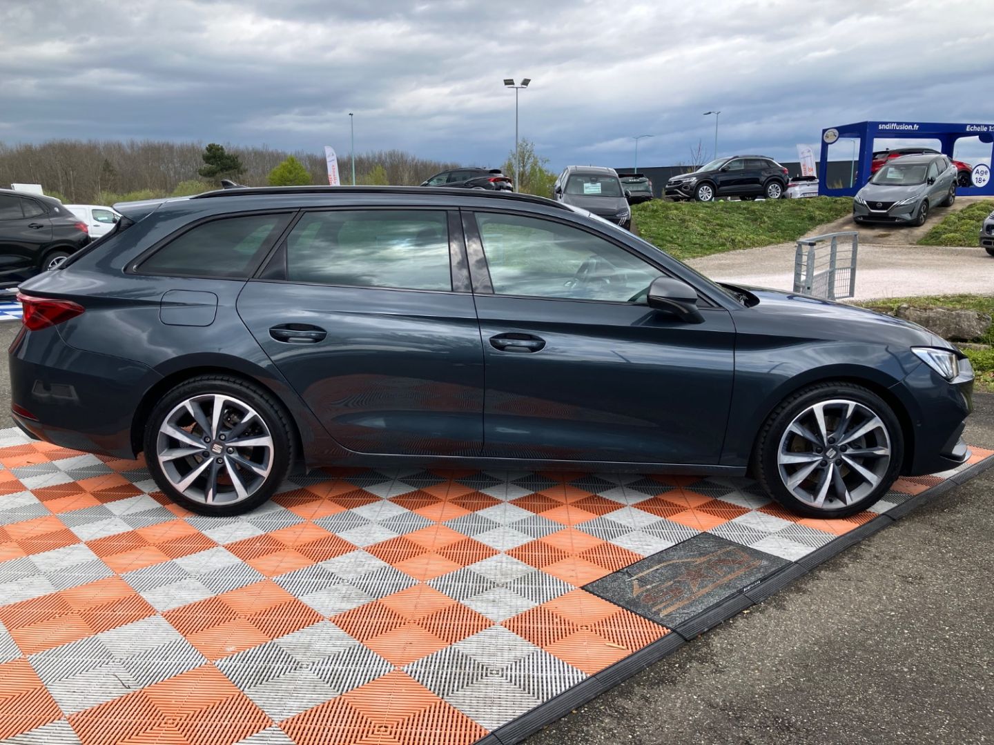 SEAT LEON ST - 1.5 TSI 150 DSG7 SPORTSTOURER FR GPS Caméra Hayon Keyless