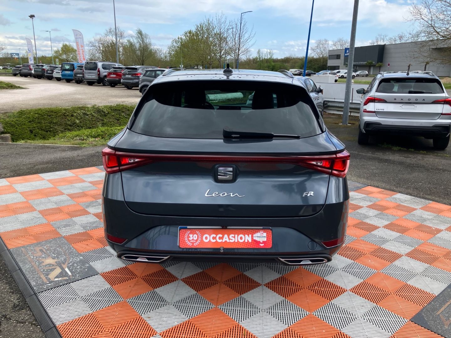 SEAT LEON ST - 1.5 TSI 150 DSG7 SPORTSTOURER FR GPS Caméra Hayon Keyless