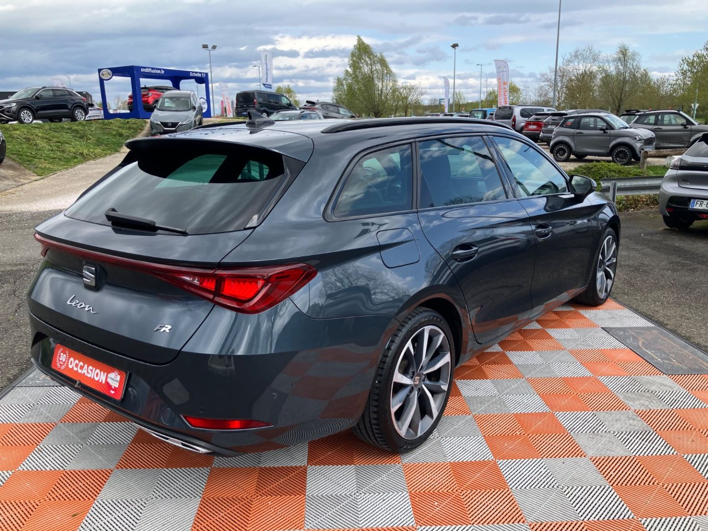 SEAT LEON ST - 1.5 TSI 150 DSG7 SPORTSTOURER FR GPS Caméra Hayon Keyless