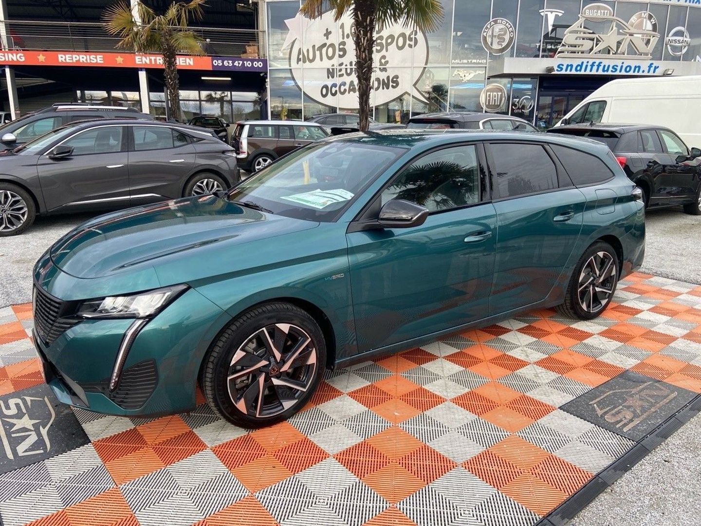 PEUGEOT 308 SW HYBRID 180 e-EAT8 ALLURE PACK GPS Caméra 1°Main