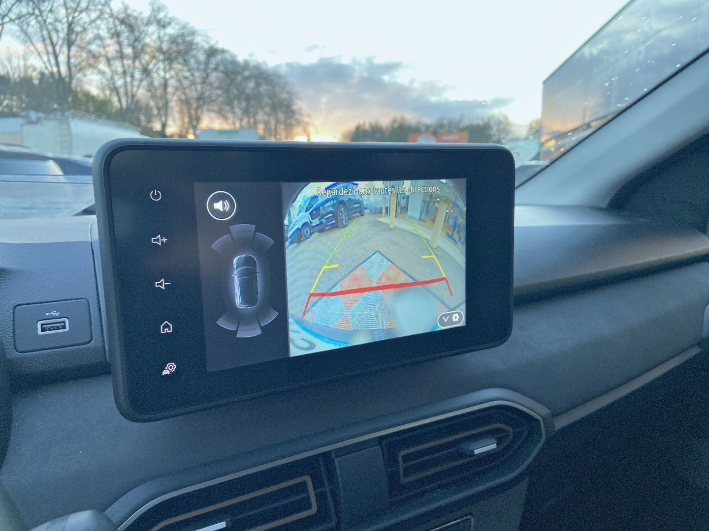 DACIA SANDERO - TCe 110 BV6 STEPWAY EXTREME + GPS Caméra JA 16"