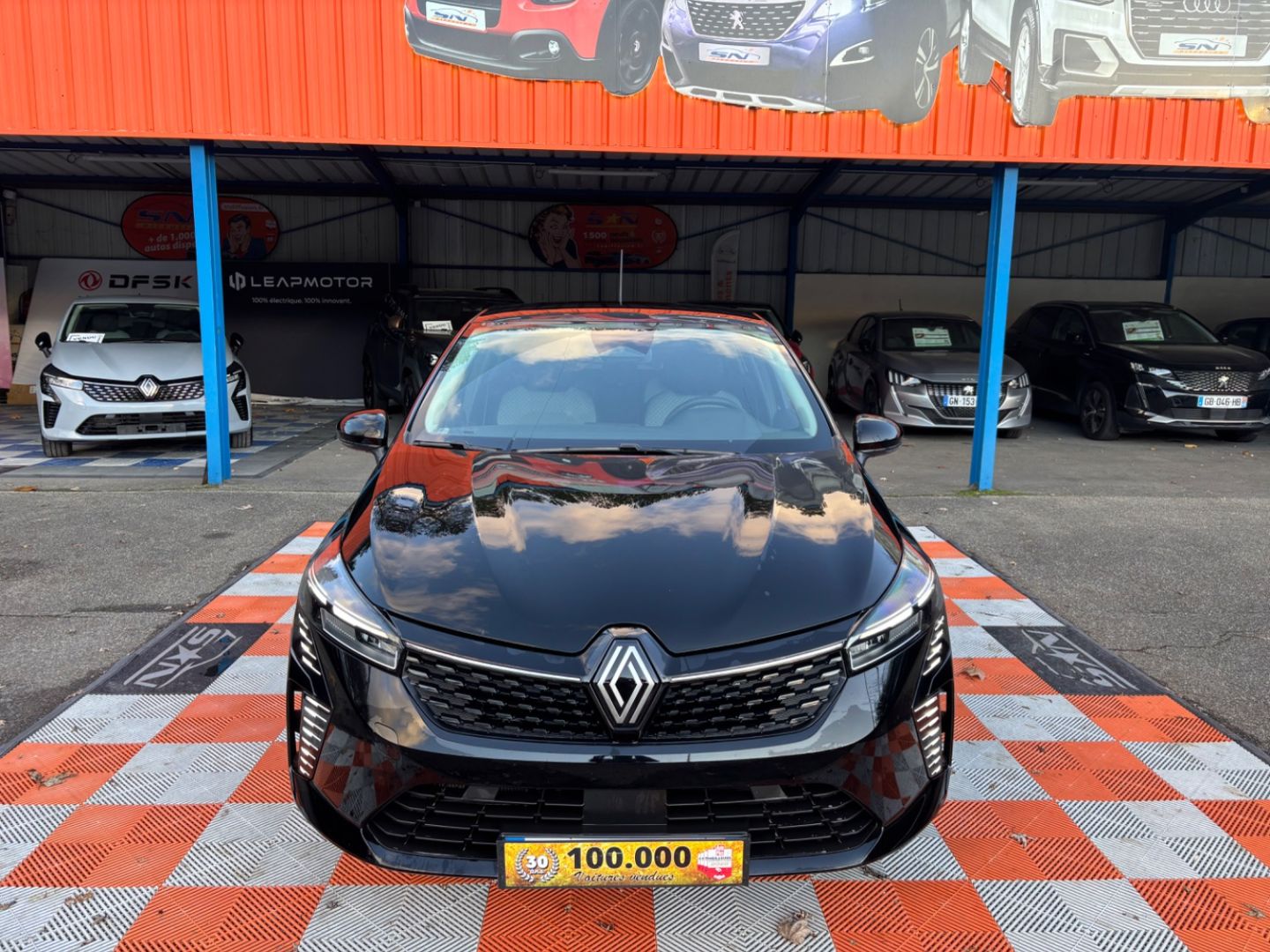 RENAULT CLIO - V DCi 100 BV6 EVOLUTION Ecran Radar