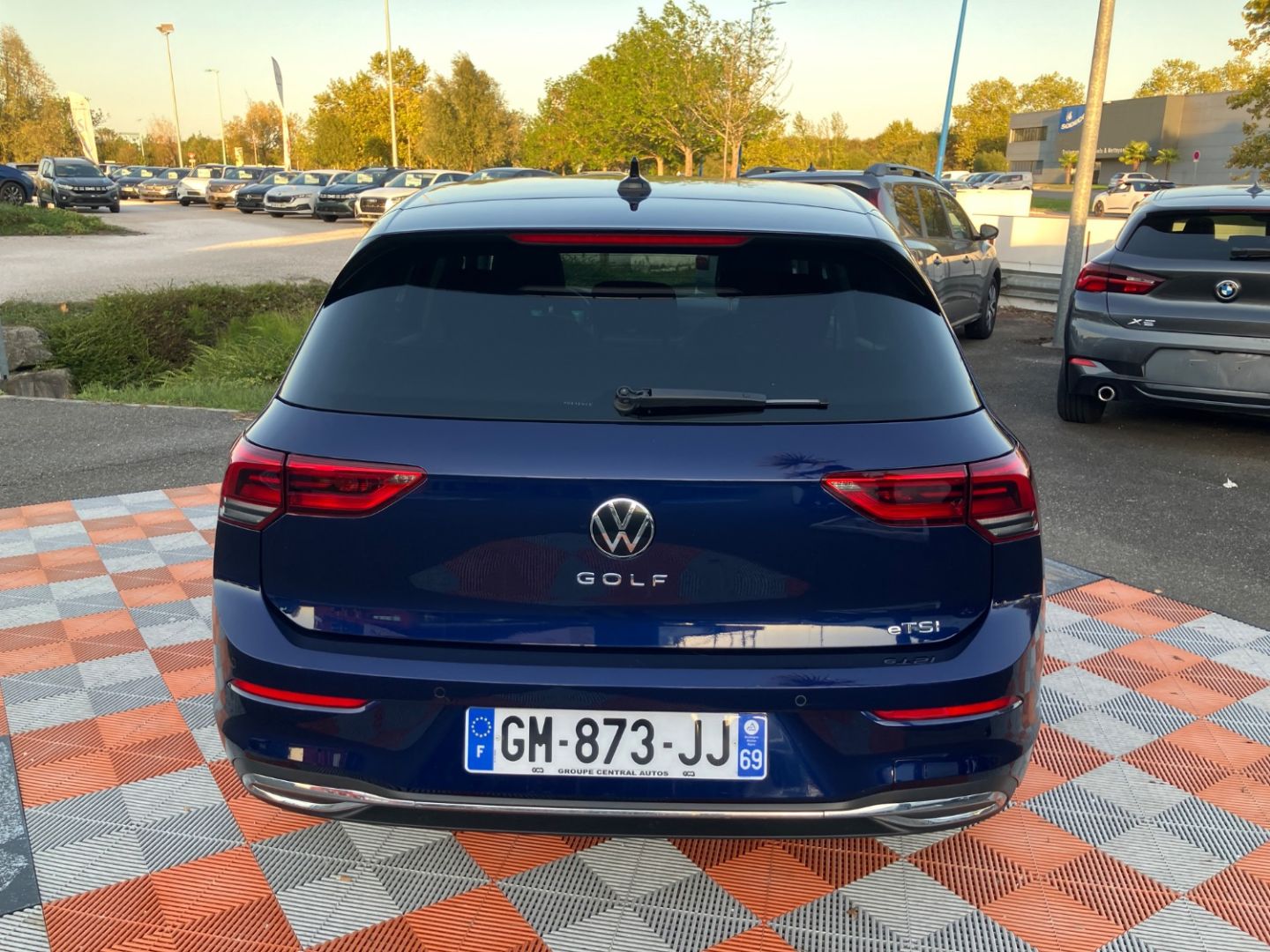 VOLKSWAGEN GOLF - VIII 1.0 e-TSI 110 DSG ACTIVE GPS LEDS Cockpit Digital