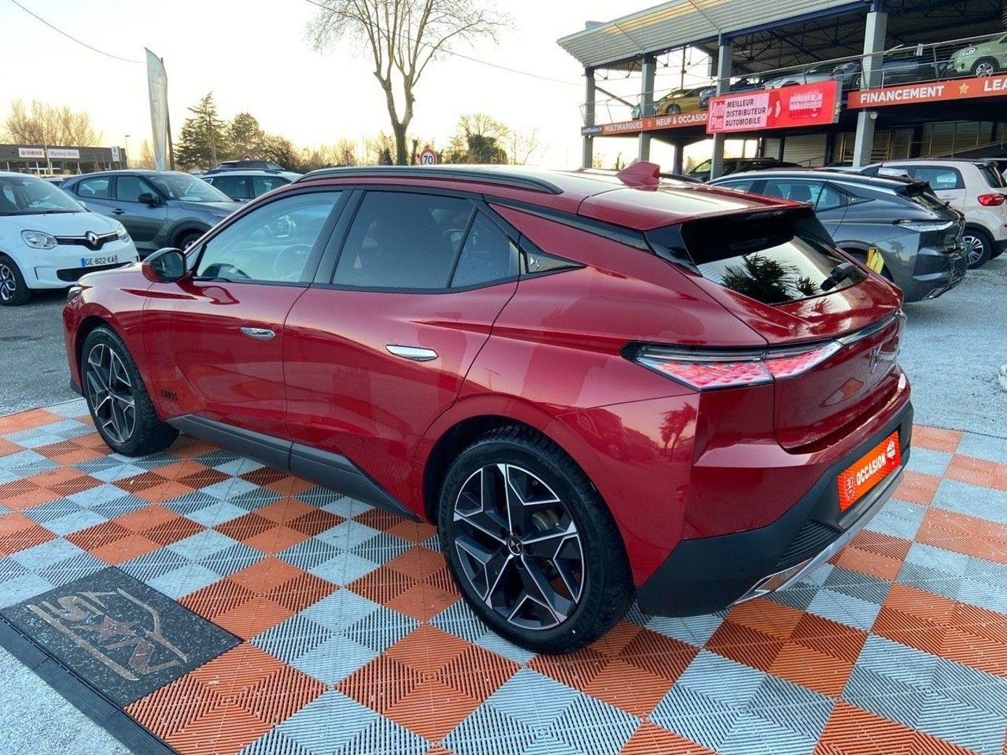 DS DS4 CROSS - BlueHDi 130 EAT8 RIVOLI CUIR GPS Toit Hayon Caméra Grip