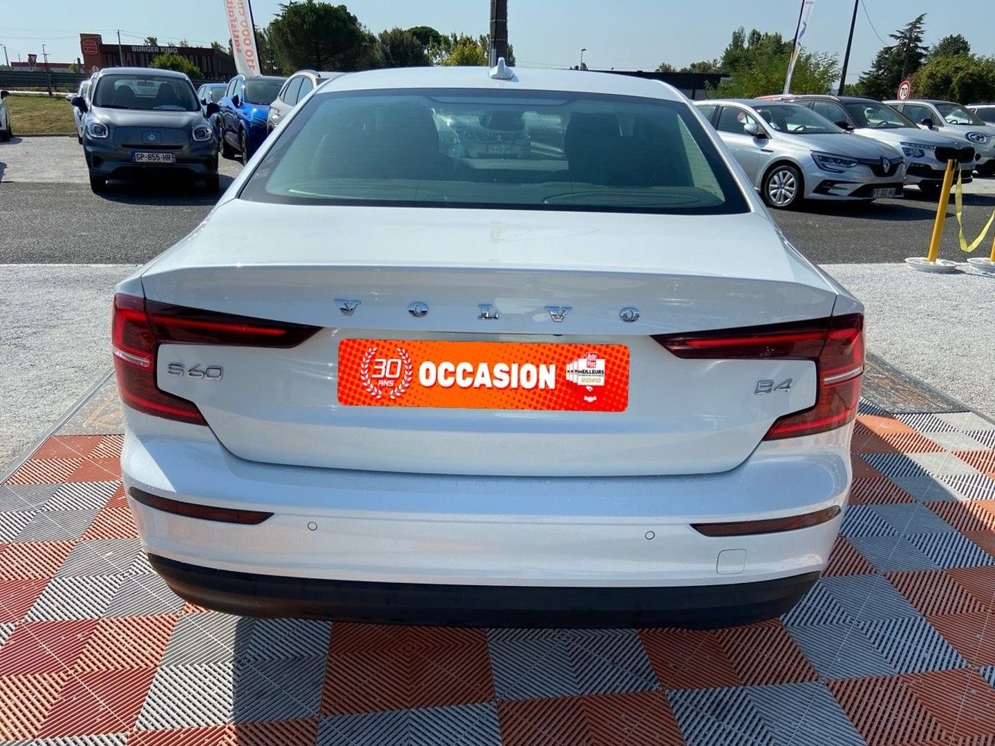 VOLVO S60 - B4 197 MHEV BVA CORE + GPS Caméra
