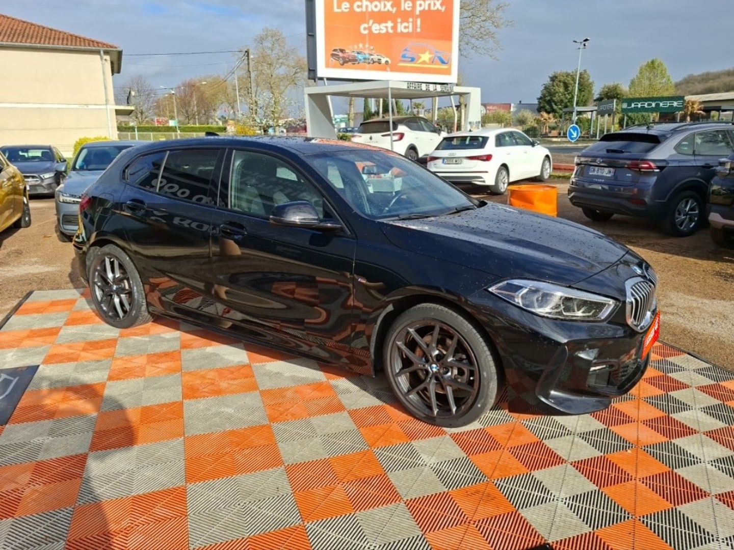 BMW SERIE 1 - 118iA 136 DKG7 M SPORT GPS Pro Caméra JA 18" Keyless