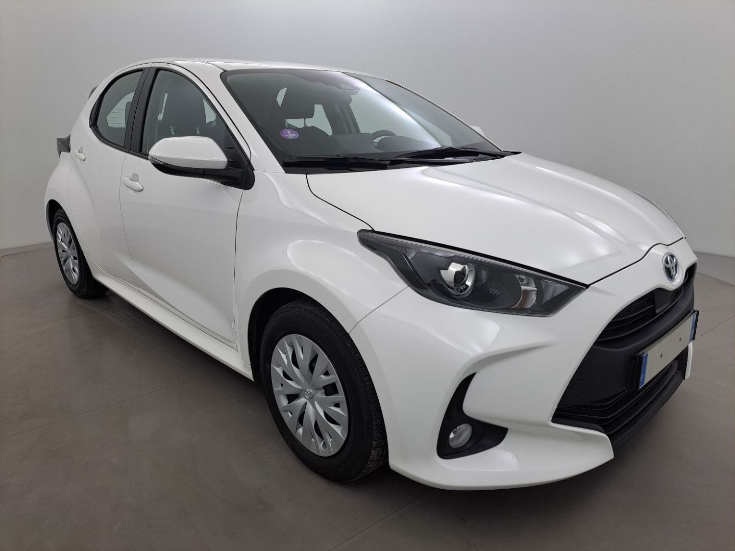 TOYOTA YARIS 1.5 HYBRIDE 116h DYNAMIC BUSINESS BEYOND